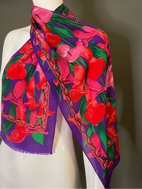 Stunning Vintage Oscar de la Renta Silk Scarf 11 x 52 Excellent Condition